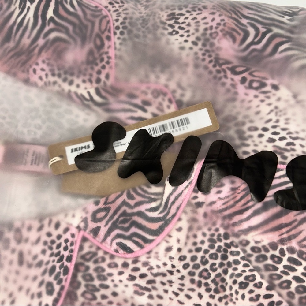 Skims long sleeve sleep set in bloom mini multi animal print in pink new in bag - Picture 6 of 6
